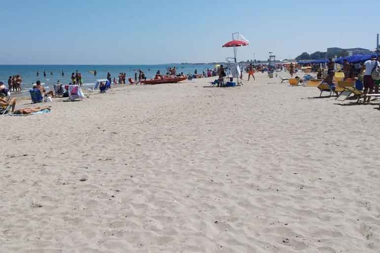 spiaggia Barletta