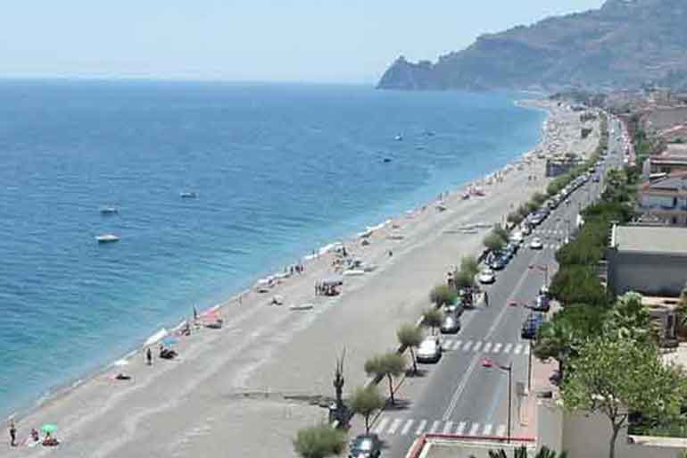 spiaggia Santa Teresa di Riva