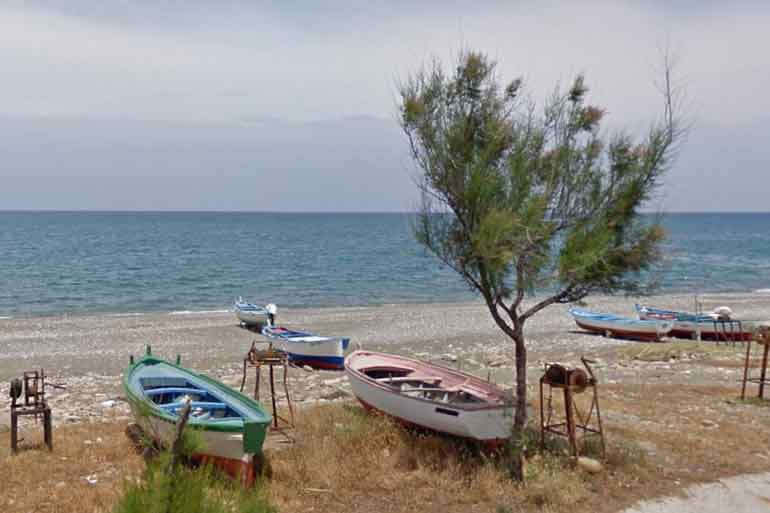 spiaggia Torrenova