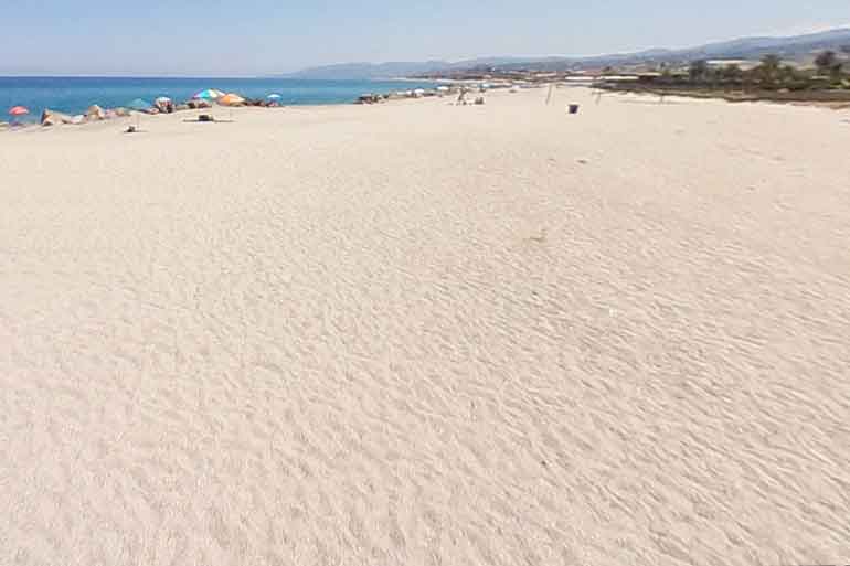 spiaggia Torregrotta